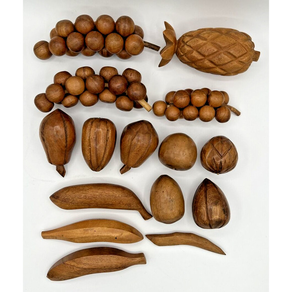 Lot of 14 Vintage Wooden Decorative Fruit Pieces SKU U133/L1 - Picture 7 of 7